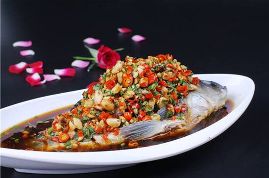 涼拌鯽魚制作方法